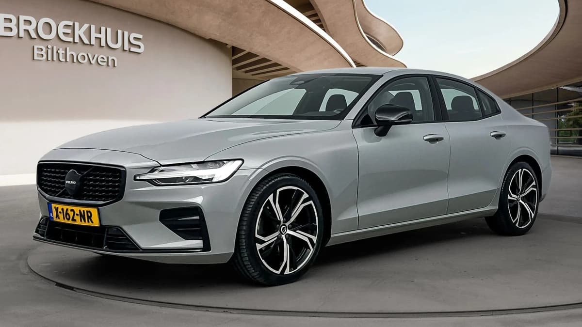 Volvo S60 — foto 1