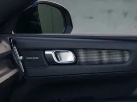 Volvo EX40 thumbnail 18