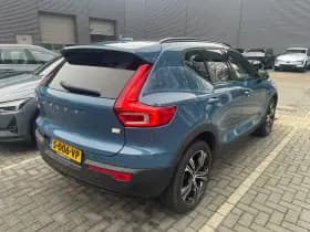 Volvo XC40 thumbnail 5