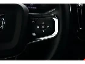 Volvo XC40 thumbnail 24