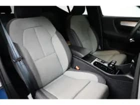 Volvo XC40 thumbnail 4