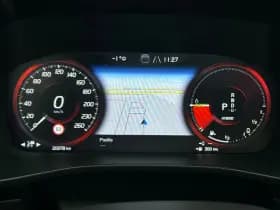 Volvo XC40 thumbnail 16