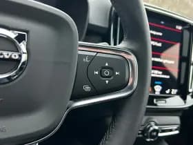 Volvo XC40 thumbnail 18