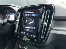 Volvo XC40 thumbnail 25