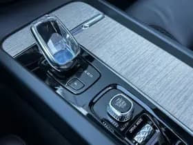 Volvo XC60 thumbnail 25