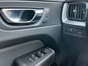 Volvo XC60 thumbnail 15