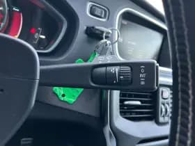 Volvo V40 thumbnail 13