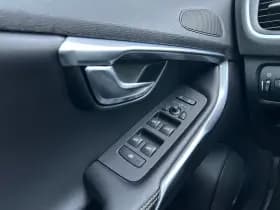 Volvo V40 thumbnail 8