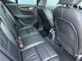 Volvo XC40 thumbnail 24