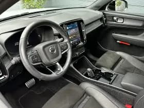 Volvo XC40 thumbnail 5