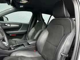 Volvo XC40 thumbnail 6