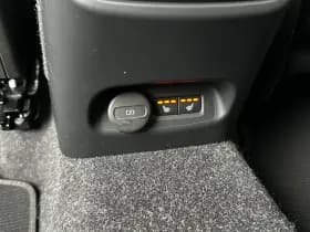 Volvo XC40 thumbnail 10
