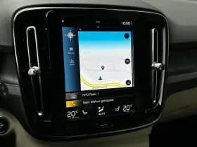 Volvo XC40 thumbnail 18