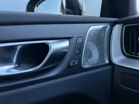 Volvo XC60 thumbnail 16
