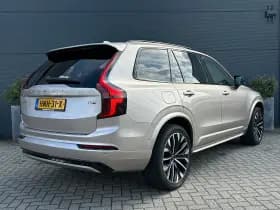 Volvo XC90 thumbnail 2