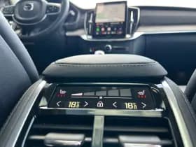 Volvo XC90 thumbnail 28
