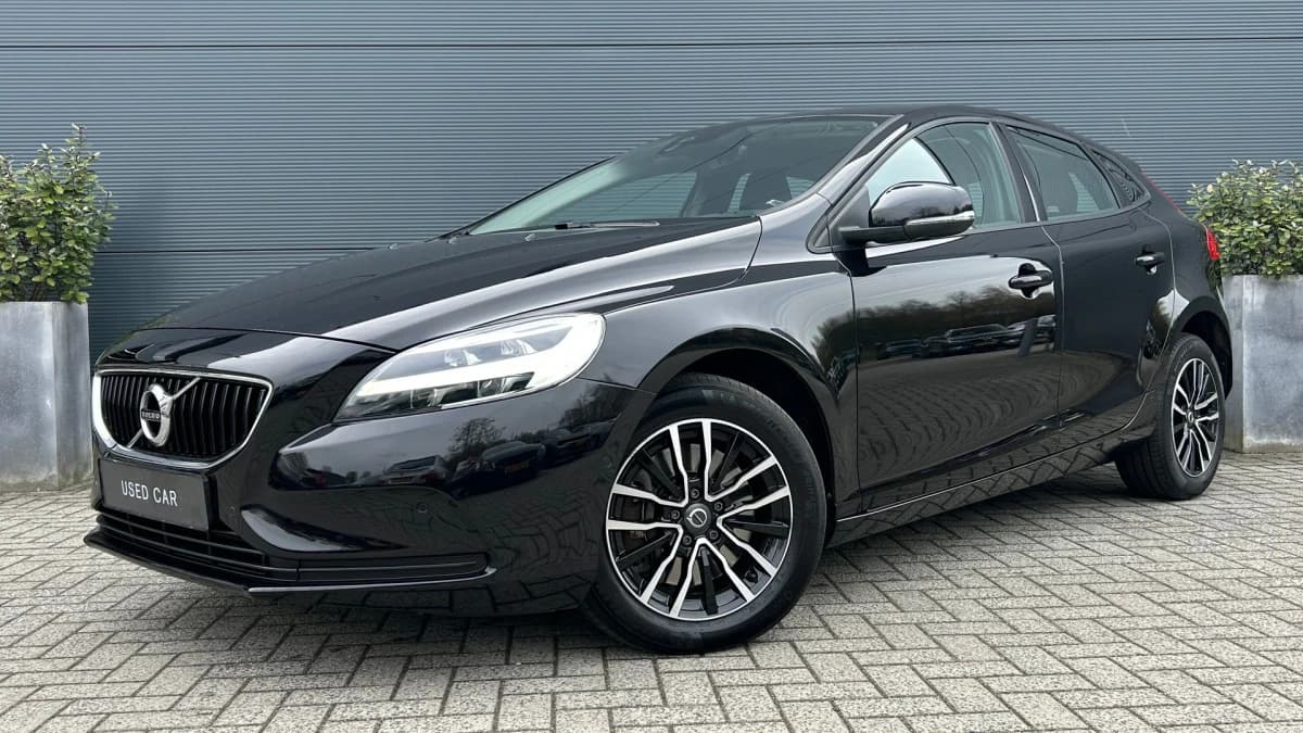 Volvo V40 — foto 1