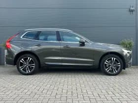 Volvo XC60 thumbnail 3