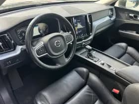 Volvo XC60 thumbnail 6