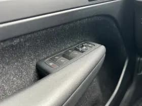 Volvo XC40 thumbnail 11