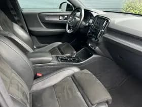 Volvo XC40 thumbnail 25