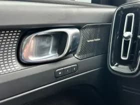Volvo XC40 thumbnail 10