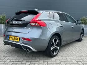 Volvo V40 thumbnail 2