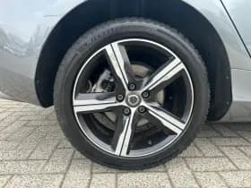 Volvo V40 thumbnail 4
