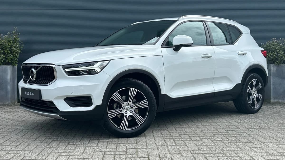 Volvo XC40 — foto 1