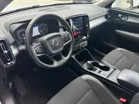 Volvo XC40 thumbnail 5