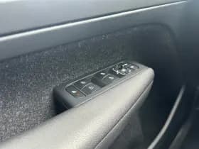 Volvo XC40 thumbnail 7