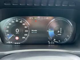 Volvo XC90 thumbnail 15