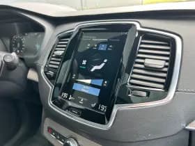 Volvo XC90 thumbnail 38