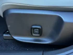 Volvo EX30 thumbnail 8