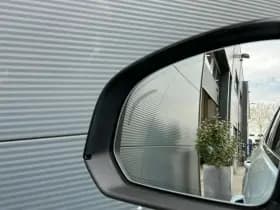 Volvo XC40 thumbnail 6