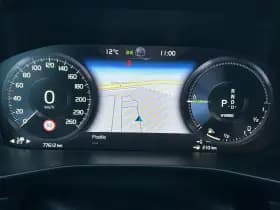 Volvo XC40 thumbnail 11