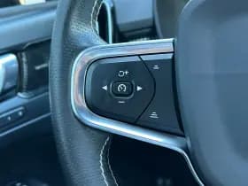 Volvo XC40 thumbnail 12