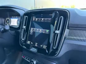Volvo XC40 thumbnail 24