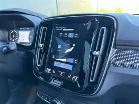 Volvo XC40 thumbnail 25