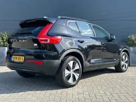 Volvo XC40 thumbnail 2