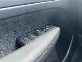 Volvo XC40 thumbnail 10