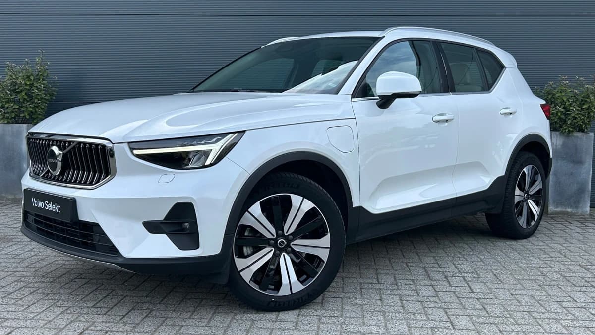 Volvo XC40 — foto 1