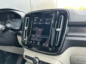 Volvo XC40 thumbnail 26