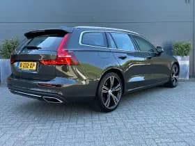 Volvo V60 thumbnail 2