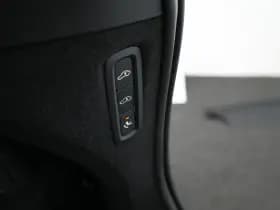 Volvo XC90 thumbnail 25