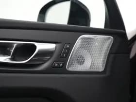 Volvo XC60 thumbnail 48