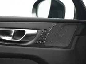 Volvo XC60 thumbnail 28