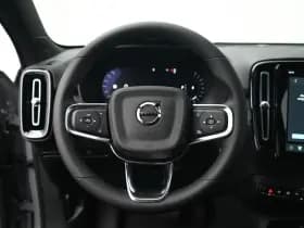 Volvo XC40 thumbnail 37