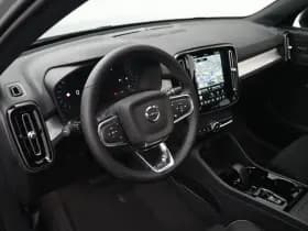 Volvo XC40 thumbnail 8