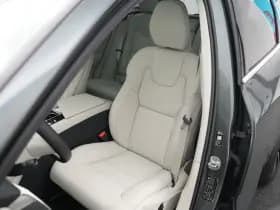 Volvo XC60 thumbnail 30
